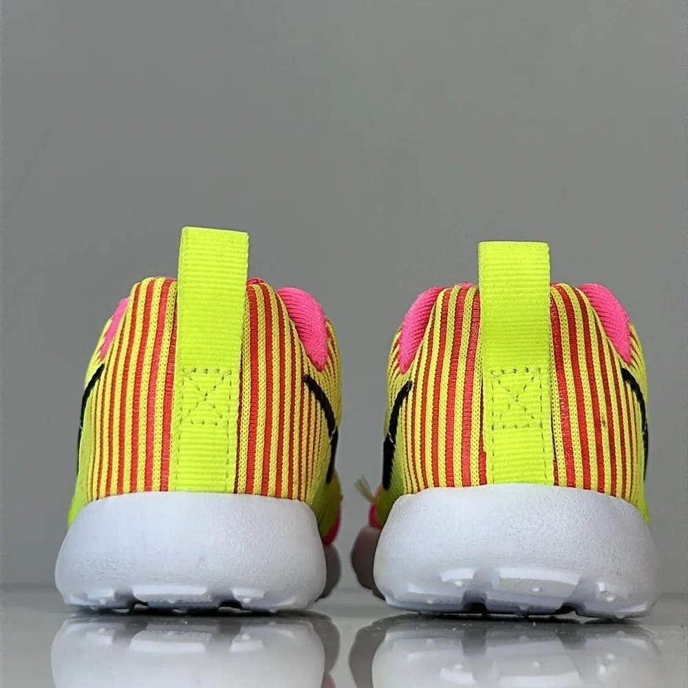 Nike Roshe One Flight Weight Baby Sneakers Size 5C
